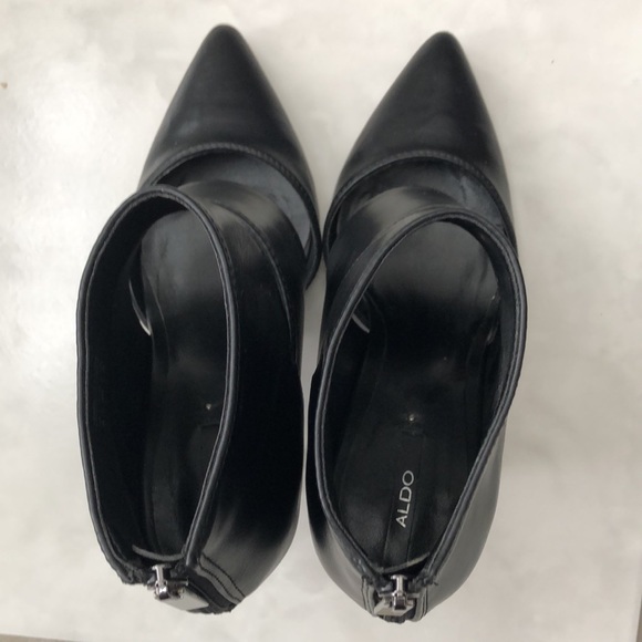 Pointy Toe Leather Heels - Picture 7 of 10